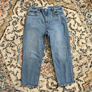 Abercrombie Ultra High Rise Ankle Straight Jeans